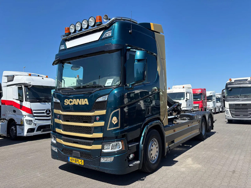 Scania R500 6x2 Euro 6 Retarder Hiab Hooklift - Camion cu cârlig: Foto 1 Scania R500 6x2 Euro 6 Retarder Hiab Hooklift - Camion cu cârlig: Foto 1