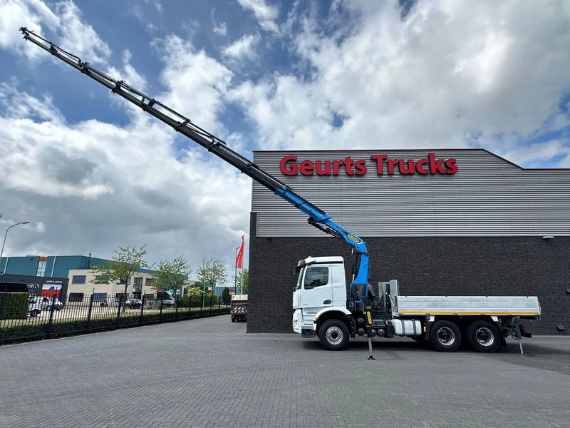 Camion cu macara Mercedes-Benz Arocs 3351 963-2-E 6X4 KIPPER / TIPPER + PALFINGER PK30.002 TEC7 KRAAN / KRAN / CRANE / GRUA: Foto 8 Camion cu macara Mercedes-Benz Arocs 3351 963-2-E 6X4 KIPPER / TIPPER + PALFINGER PK30.002 TEC7 KRAAN / KRAN / CRANE / GRUA: Foto 8