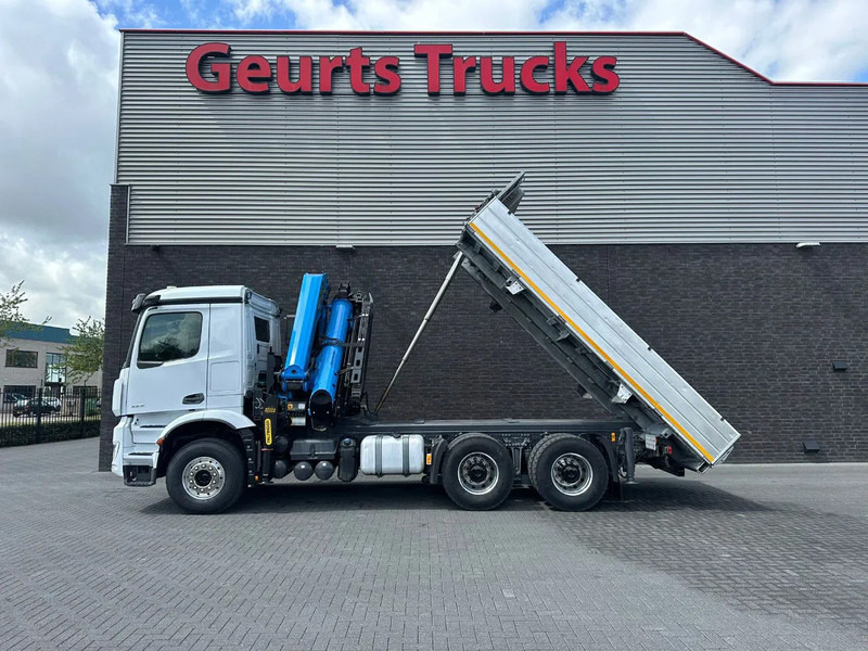 Camion cu macara Mercedes-Benz Arocs 3351 963-2-E 6X4 KIPPER / TIPPER + PALFINGER PK30.002 TEC7 KRAAN / KRAN / CRANE / GRUA: Foto 18 Camion cu macara Mercedes-Benz Arocs 3351 963-2-E 6X4 KIPPER / TIPPER + PALFINGER PK30.002 TEC7 KRAAN / KRAN / CRANE / GRUA: Foto 18