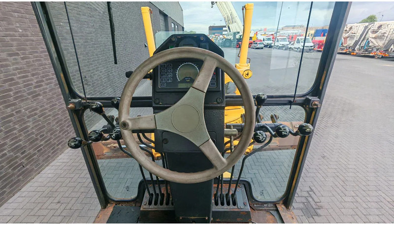 Autogreder New Holland RG 200 B MOTORGRADER + RIPPER FROM 2012 HOURS 4237: Foto 10 Autogreder New Holland RG 200 B MOTORGRADER + RIPPER FROM 2012 HOURS 4237: Foto 10