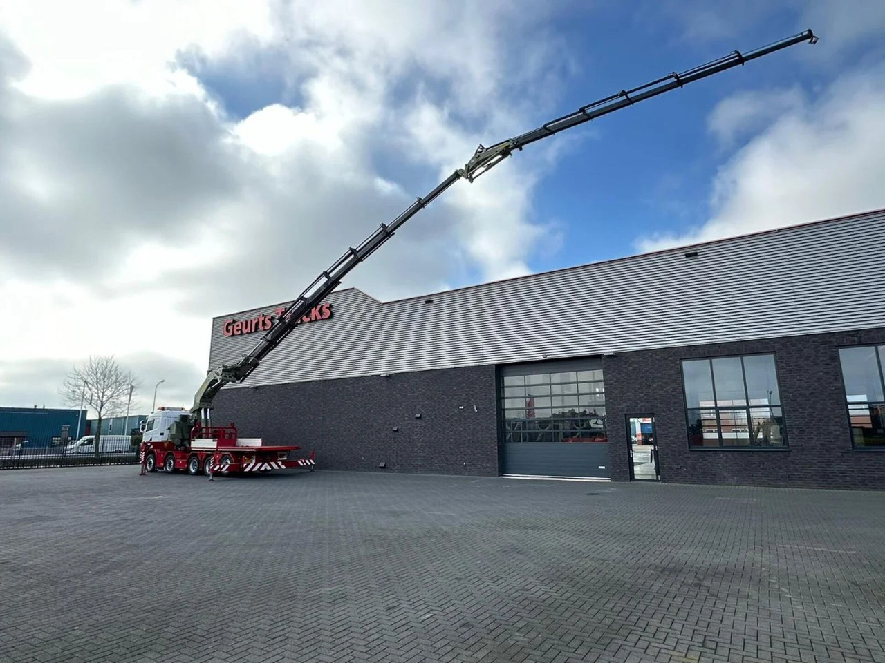 Scania R480 10X4 TREKKER-BAKWAGEN COMBI + PALFINGER PK - Camion cu macara: Foto 3 Scania R480 10X4 TREKKER-BAKWAGEN COMBI + PALFINGER PK - Camion cu macara: Foto 3