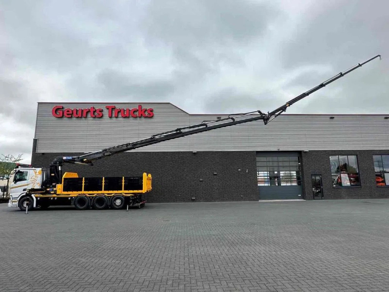 Scania R530 V8 NGS 8X4 TRIDEM MET HYVA 2Z KIPPER + HMF - Camion basculantă, Camion cu macara: Foto 5 Scania R530 V8 NGS 8X4 TRIDEM MET HYVA 2Z KIPPER + HMF - Camion basculantă, Camion cu macara: Foto 5