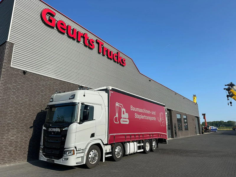 Scania R540 B8X2*6LB OPRIJWAGEN MET 15 TONS LAADKLEP EN GESLOTEN HUIF MET SCHUIFZEILEN EN SCHUIFKAP - Camion transport auto: Foto 2 Scania R540 B8X2*6LB OPRIJWAGEN MET 15 TONS LAADKLEP EN GESLOTEN HUIF MET SCHUIFZEILEN EN SCHUIFKAP - Camion transport auto: Foto 2