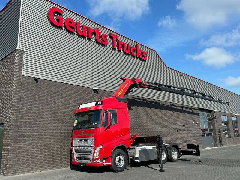 Volvo FH 500 6X2 TREKKER / SATTELZUG/TRACTOR UNIT/ CAMION MET PALFINGER PK53002 SH KRAAN / KRAN / CRANE / GRUA - Camion cu macara: Foto 2 Volvo FH 500 6X2 TREKKER / SATTELZUG/TRACTOR UNIT/ CAMION MET PALFINGER PK53002 SH KRAAN / KRAN / CRANE / GRUA - Camion cu macara: Foto 2