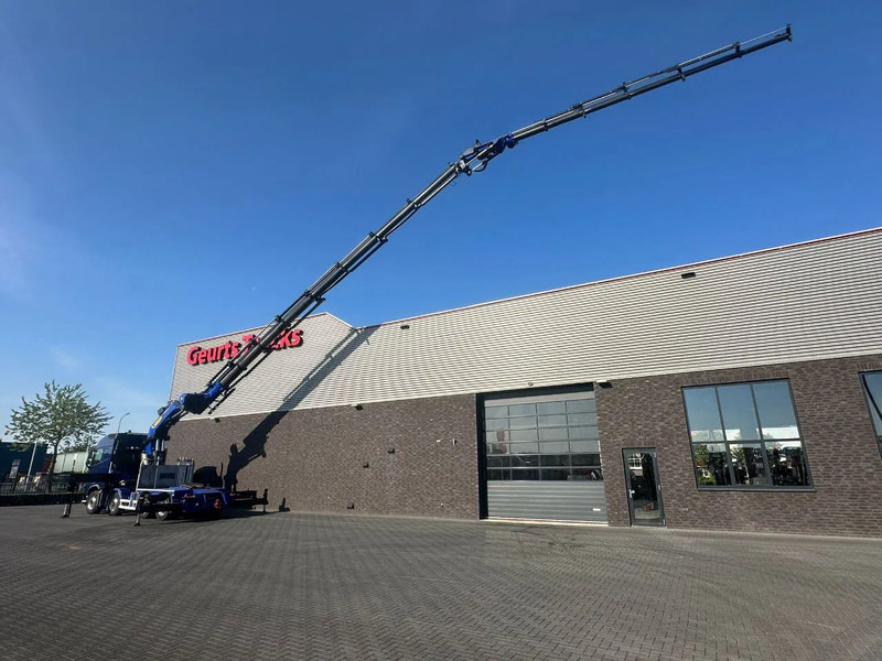 Volvo FH 540 8X4 TREKKER / BAKWAGEN MET PALFINGER PK135.002 TEC7 + JIB PJ190 KRAAN / KRAN / CRANE / GRUA - Camion cu macara: Foto 3 Volvo FH 540 8X4 TREKKER / BAKWAGEN MET PALFINGER PK135.002 TEC7 + JIB PJ190 KRAAN / KRAN / CRANE / GRUA - Camion cu macara: Foto 3