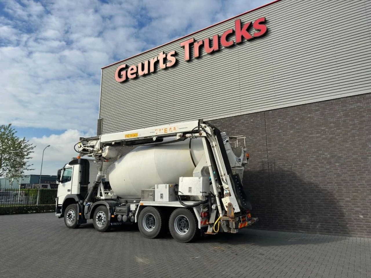 Volvo FM 410 8X4 + STETTER 9 M3 MIXER/MISCHER + THEAM - Autobetonieră: Foto 3 Volvo FM 410 8X4 + STETTER 9 M3 MIXER/MISCHER + THEAM - Autobetonieră: Foto 3