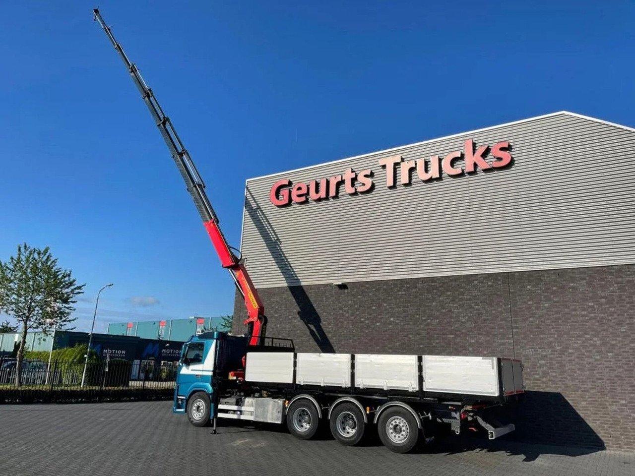 Volvo FM 500 8X4 TRIDEM + PALFINGER PK 27001-EH G KRAA - Camion cu macara: Foto 5 Volvo FM 500 8X4 TRIDEM + PALFINGER PK 27001-EH G KRAA - Camion cu macara: Foto 5