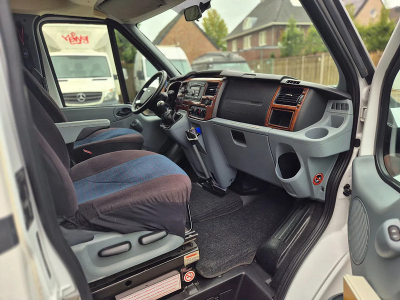 Camper ROLLER TEAM AUTOROLLER 595 P.... trekhaak,eerste eigenaar. - Autorulotă semi-integrată: Foto 4 Camper ROLLER TEAM AUTOROLLER 595 P.... trekhaak,eerste eigenaar. - Autorulotă semi-integrată: Foto 4