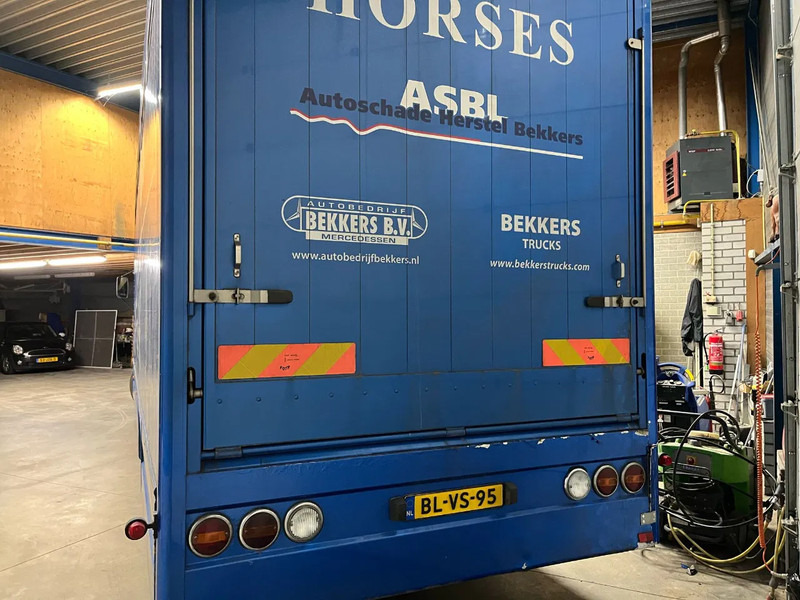 DAF LF 180 PAARDENWAGEN.. 6 cilinder,manual gearbox - Camion transport cai: Foto 4 DAF LF 180 PAARDENWAGEN.. 6 cilinder,manual gearbox - Camion transport cai: Foto 4