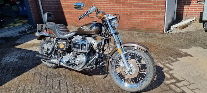 Harley-Davidson FXE SUPER GLIDE.... 1200 AMF first paint - Motocicletă: Foto 2 Harley-Davidson FXE SUPER GLIDE.... 1200 AMF first paint - Motocicletă: Foto 2