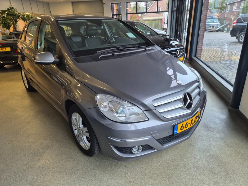 Mercedes-Benz B-Klasse B 180 Automaat Trekhaak - Automobil: Foto 5 Mercedes-Benz B-Klasse B 180 Automaat Trekhaak - Automobil: Foto 5