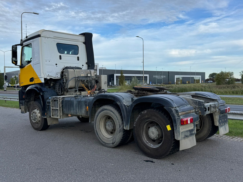 MERCEDESBENZ AROCS 3345 - Cap tractor: Foto 3 MERCEDESBENZ AROCS 3345 - Cap tractor: Foto 3