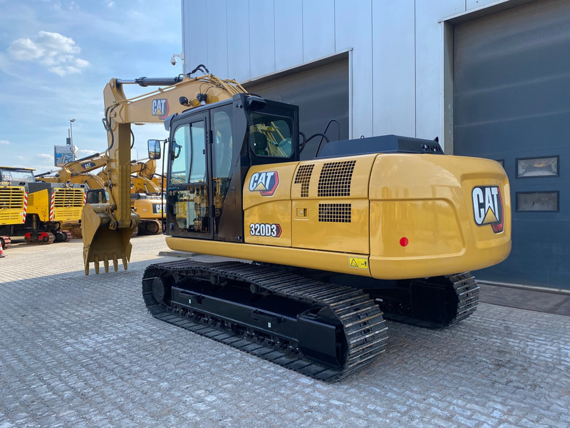 Caterpillar 320D3 - New export model Long Reach - Excavator pe şenile: Foto 3 Caterpillar 320D3 - New export model Long Reach - Excavator pe şenile: Foto 3