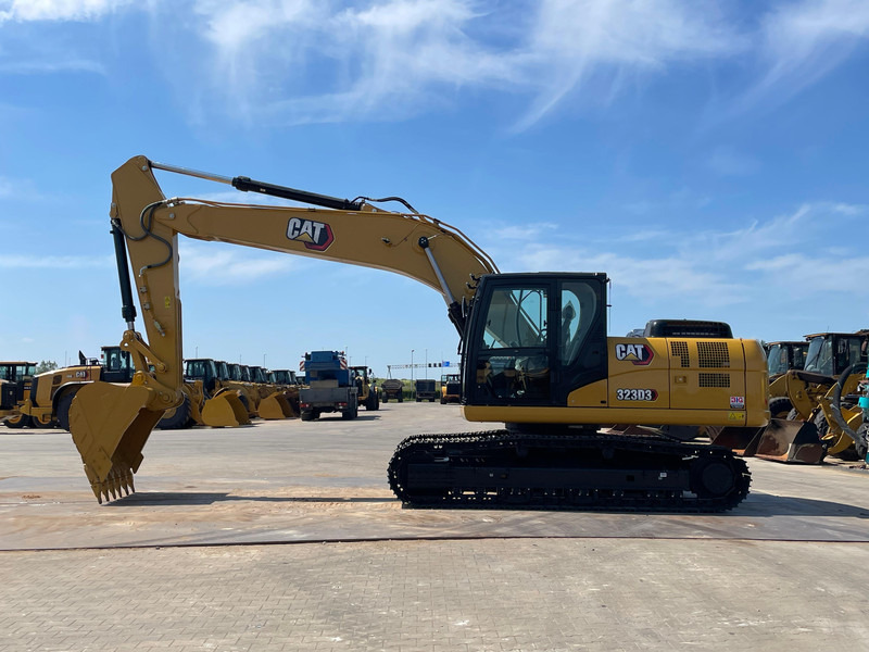 Caterpillar 323D3 - Excavator pe şenile: Foto 1 Caterpillar 323D3 - Excavator pe şenile: Foto 1