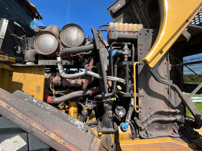Încărcător frontal pe pneuri Caterpillar 972M: Foto 18