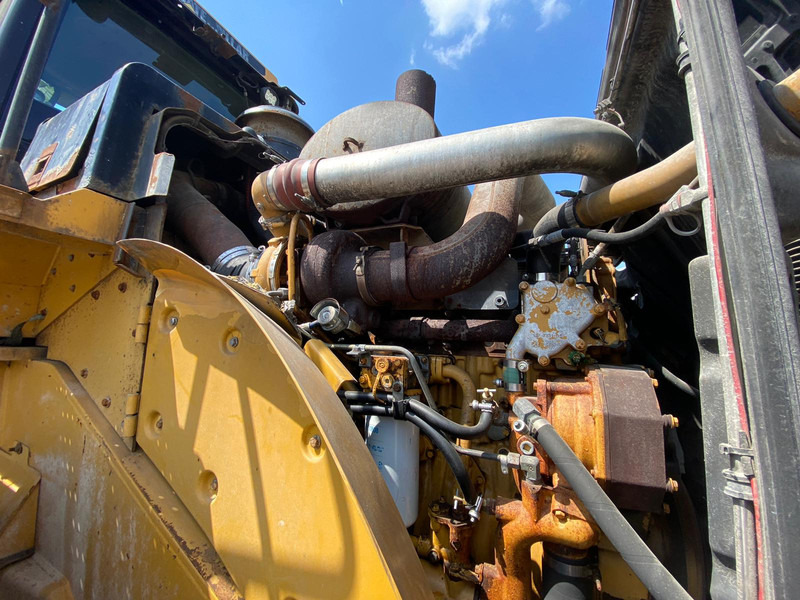 Încărcător frontal pe pneuri Caterpillar 980H: Foto 15