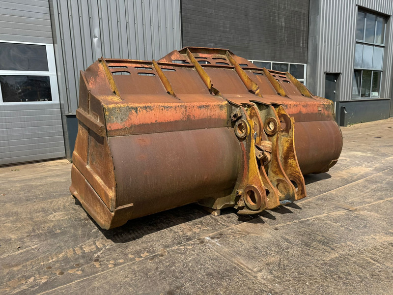Caterpillar Bucket 988H - Cupă: Foto 1 Caterpillar Bucket 988H - Cupă: Foto 1