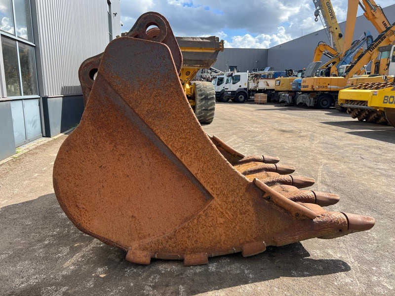 Caterpillar Caterpillar 385 bucket with teeth - Cupă: Foto 4 Caterpillar Caterpillar 385 bucket with teeth - Cupă: Foto 4