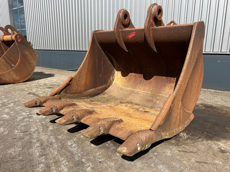 Caterpillar Caterpillar 385 bucket with teeth - Cupă: Foto 1 Caterpillar Caterpillar 385 bucket with teeth - Cupă: Foto 1