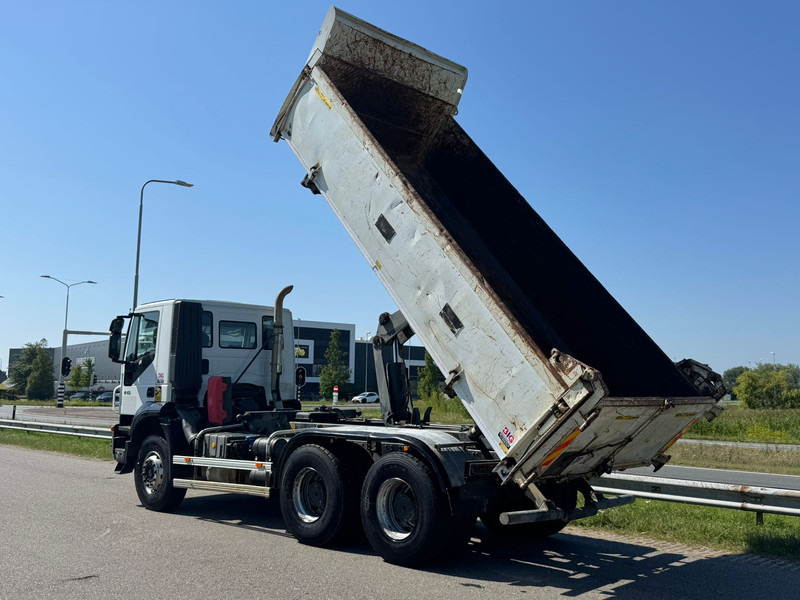 Leasing de Iveco Trakker 410 6x4 Kipper Iveco Trakker 410 6x4 Kipper: Foto 11