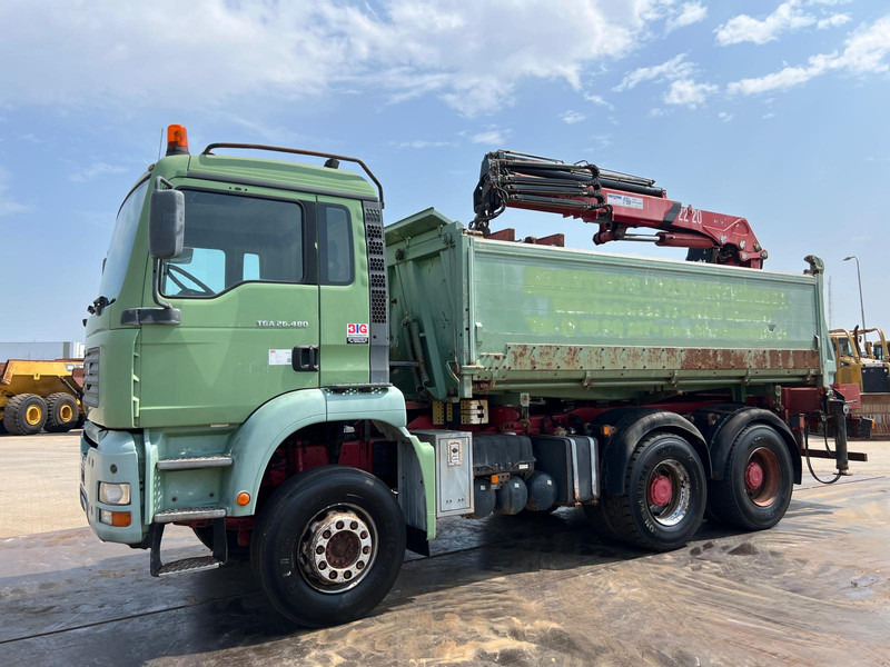 MAN TGA 26.480 tipper + HMF crane - Camion basculantă, Camion cu macara: Foto 1 MAN TGA 26.480 tipper + HMF crane - Camion basculantă, Camion cu macara: Foto 1