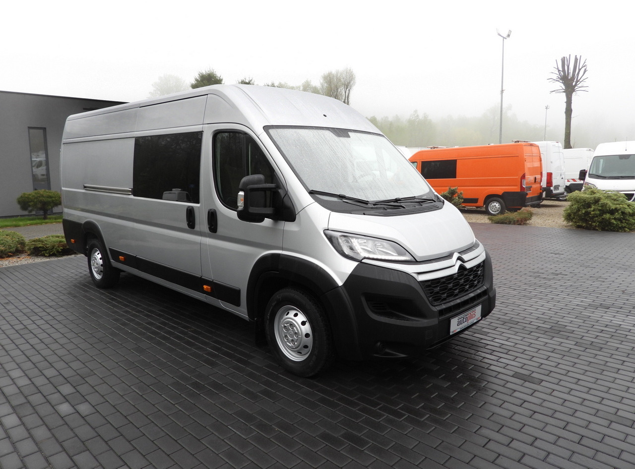 CITROEN JUMPER BOX DELIVERY VAN 7 SEATS CRUISE CONTROL LED LIGHTS AIR CONDITIONING 165HP - Dubă: Foto 4 CITROEN JUMPER BOX DELIVERY VAN 7 SEATS CRUISE CONTROL LED LIGHTS AIR CONDITIONING 165HP - Dubă: Foto 4