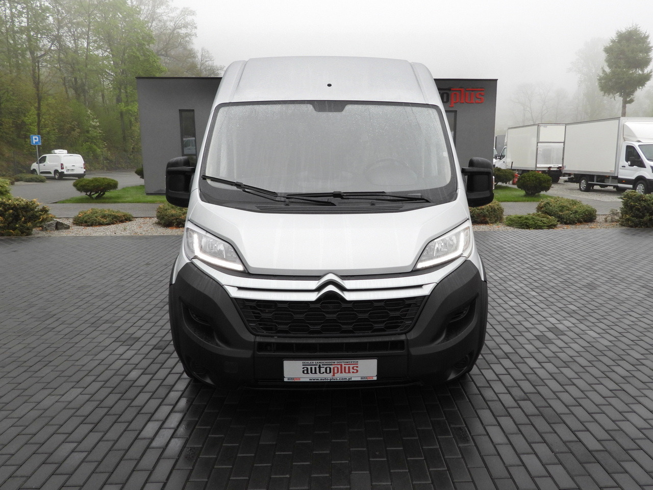 CITROEN JUMPER BOX DELIVERY VAN 7 SEATS CRUISE CONTROL LED LIGHTS AIR CONDITIONING 165HP - Dubă: Foto 5 CITROEN JUMPER BOX DELIVERY VAN 7 SEATS CRUISE CONTROL LED LIGHTS AIR CONDITIONING 165HP - Dubă: Foto 5
