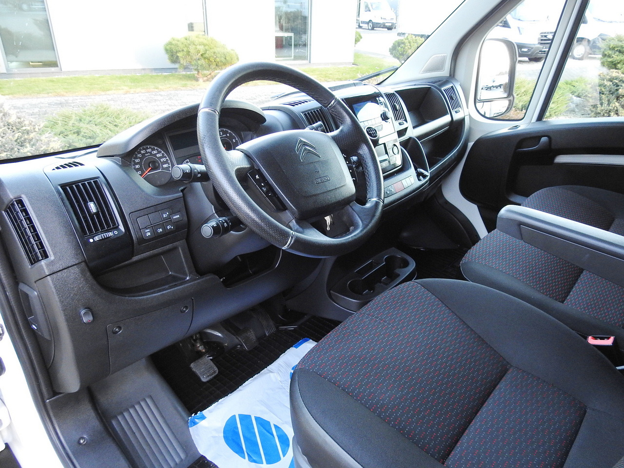 CITROEN JUMPER TARPAULIN 10 PALLETS CRUISE CONTROL AIR CONDITIONING LED LIGHTS PNEUMATICS 165HP - Autoutilitară cu prelată: Foto 2 CITROEN JUMPER TARPAULIN 10 PALLETS CRUISE CONTROL AIR CONDITIONING LED LIGHTS PNEUMATICS 165HP - Autoutilitară cu prelată: Foto 2