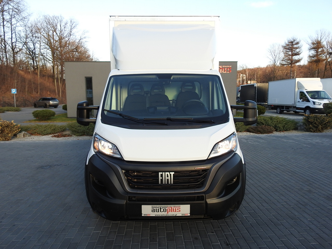 FIAT DUCATO BOX LIFT 8 PALLETS CRUISE CONTROL AIR CONDITIONING 180HP - Autoutilitară box: Foto 5 FIAT DUCATO BOX LIFT 8 PALLETS CRUISE CONTROL AIR CONDITIONING 180HP - Autoutilitară box: Foto 5
