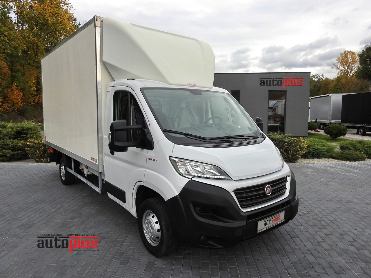 FIAT DUCATO BOX LIFT 8 PALLETS CRUISE CONTROL NAVIGATION AIR CONDITIONING LED LIGHTS 130HP - Autoutilitară box: Foto 1 FIAT DUCATO BOX LIFT 8 PALLETS CRUISE CONTROL NAVIGATION AIR CONDITIONING LED LIGHTS 130HP - Autoutilitară box: Foto 1