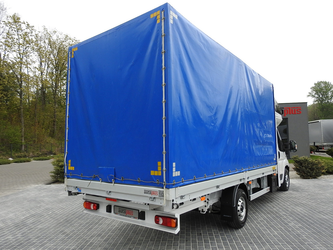FIAT DUCATO  TARPAULIN 10 PALLETS WEBASTO CRUISE CONTROL AIR CONDITIONING  180HP - Autoutilitară cu prelată: Foto 3 FIAT DUCATO  TARPAULIN 10 PALLETS WEBASTO CRUISE CONTROL AIR CONDITIONING  180HP - Autoutilitară cu prelată: Foto 3