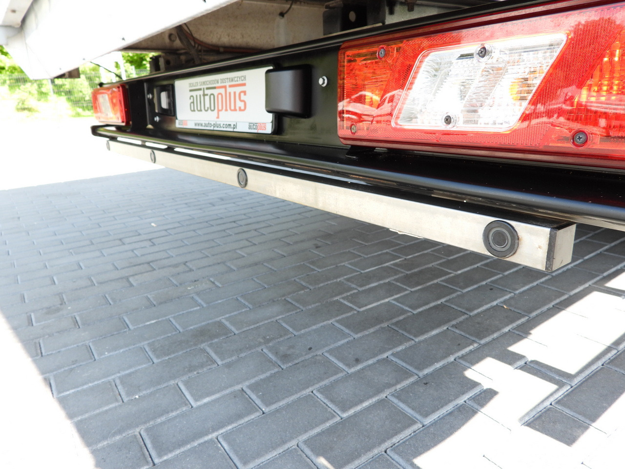 Autoutilitară box FORD TRANSIT  BOX LIFT 8 PALLETS CRUISE CONTROL LED LIGHTS AIR CONDITIONING  130HP: Foto 29