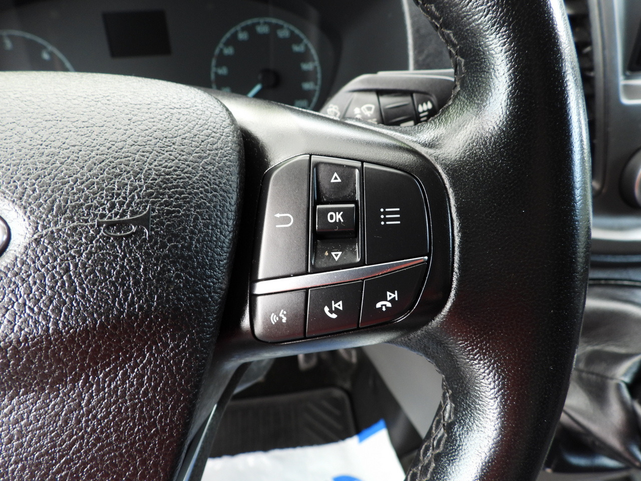 Autoutilitară box FORD TRANSIT  BOX LIFT 8 PALLETS CRUISE CONTROL LED LIGHTS AIR CONDITIONING  130HP: Foto 41