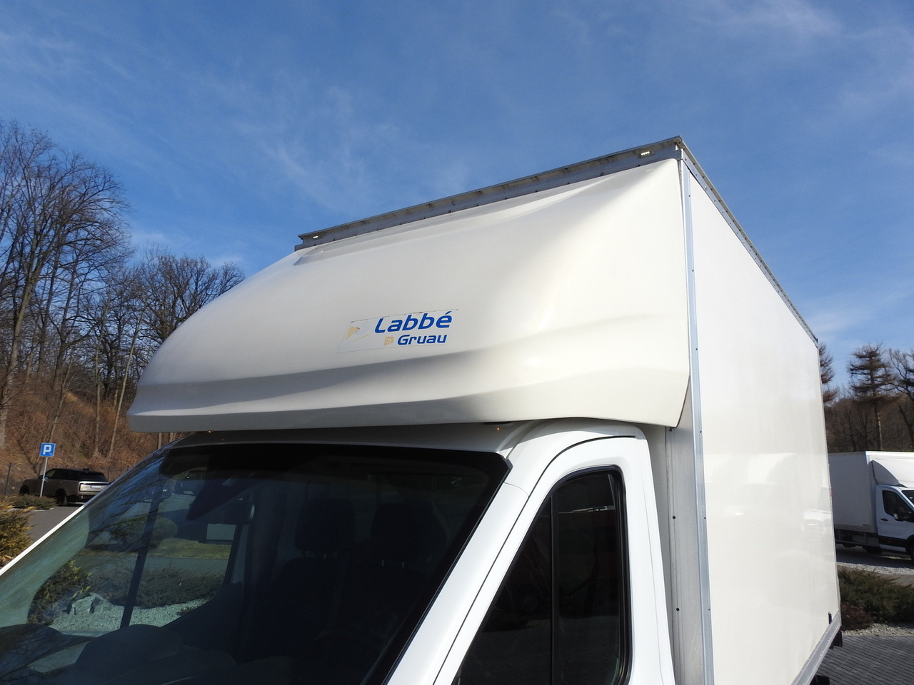 Autoutilitară box FORD TRANSIT  BOX LIFT 8 PALLETS CRUISE CONTROL LED LIGHTS TWIN WHEELS AIR CONDITIONING  170HP: Foto 22