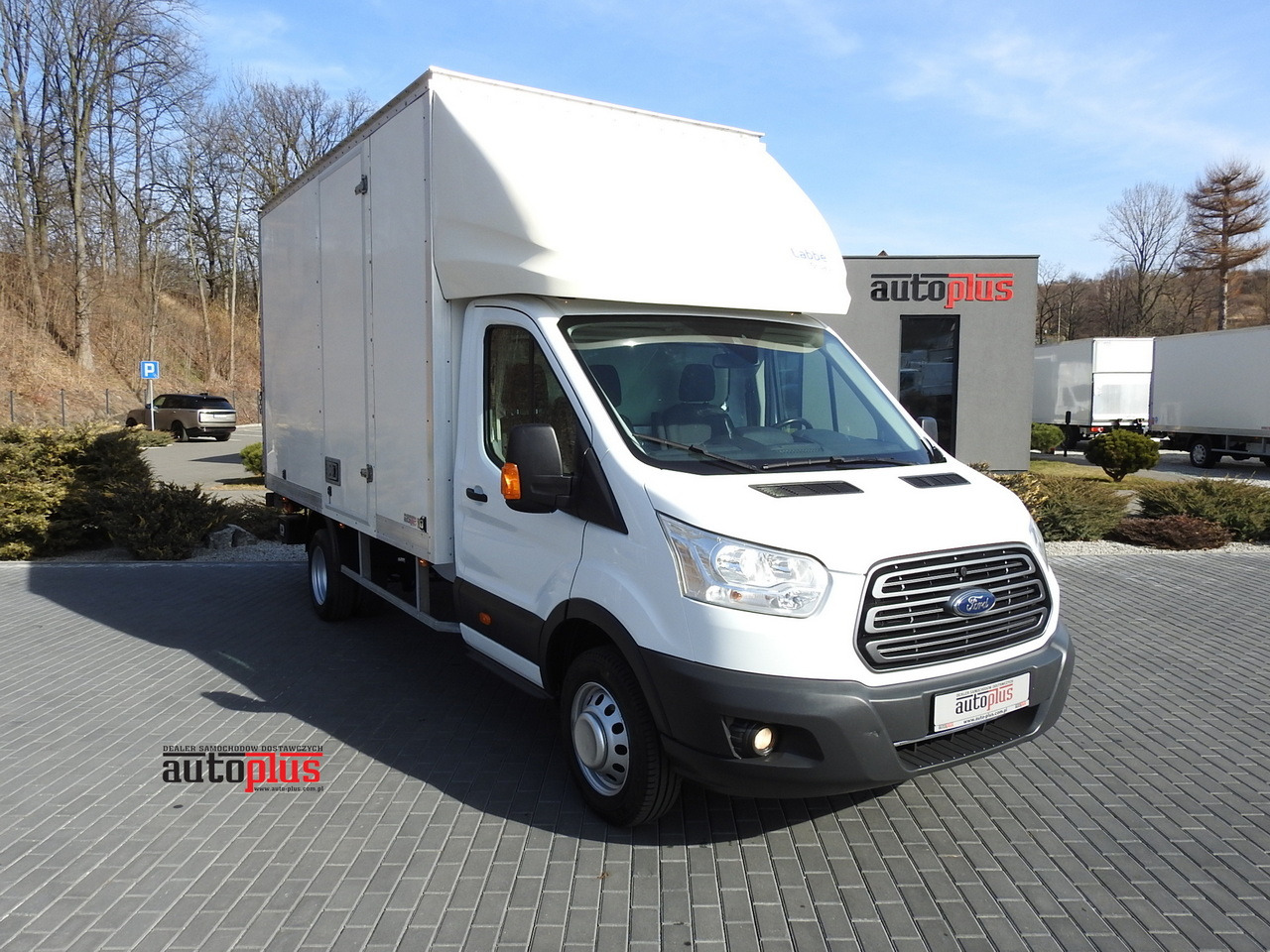 FORD TRANSIT BOX LIFT 8 PALLETS CRUISE CONTROL LED LIGHTS TWIN WHEELS AIR CONDITIONING 170HP - Autoutilitară frigorifica: Foto 1 FORD TRANSIT BOX LIFT 8 PALLETS CRUISE CONTROL LED LIGHTS TWIN WHEELS AIR CONDITIONING 170HP - Autoutilitară frigorifica: Foto 1