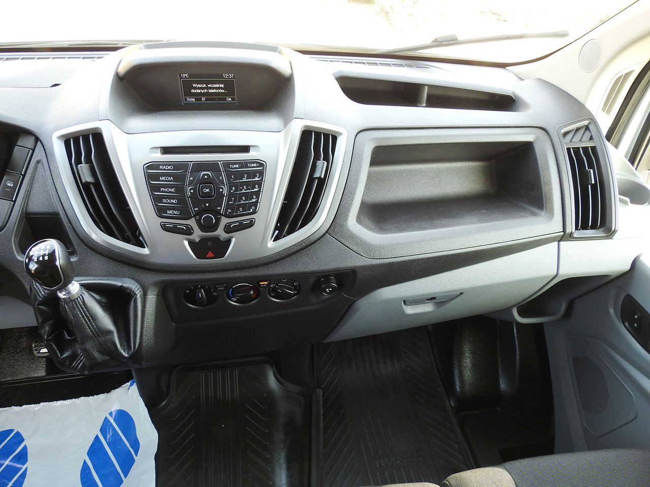 Autoutilitară box FORD TRANSIT  BOX LIFT 8 PALLETS CRUISE CONTROL LED LIGHTS TWIN WHEELS AIR CONDITIONING  170HP: Foto 35