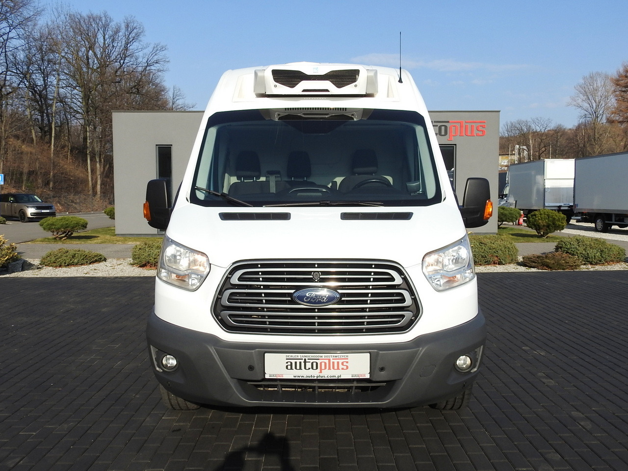 FORD TRANSIT REFRIGERATOR VAN 0°C HEATING FUNCTION CRUISE CONTROL LED LIGHTS AIR CONDITIONING 130HP - Autoutilitară frigorifica: Foto 5 FORD TRANSIT REFRIGERATOR VAN 0°C HEATING FUNCTION CRUISE CONTROL LED LIGHTS AIR CONDITIONING 130HP - Autoutilitară frigorifica: Foto 5