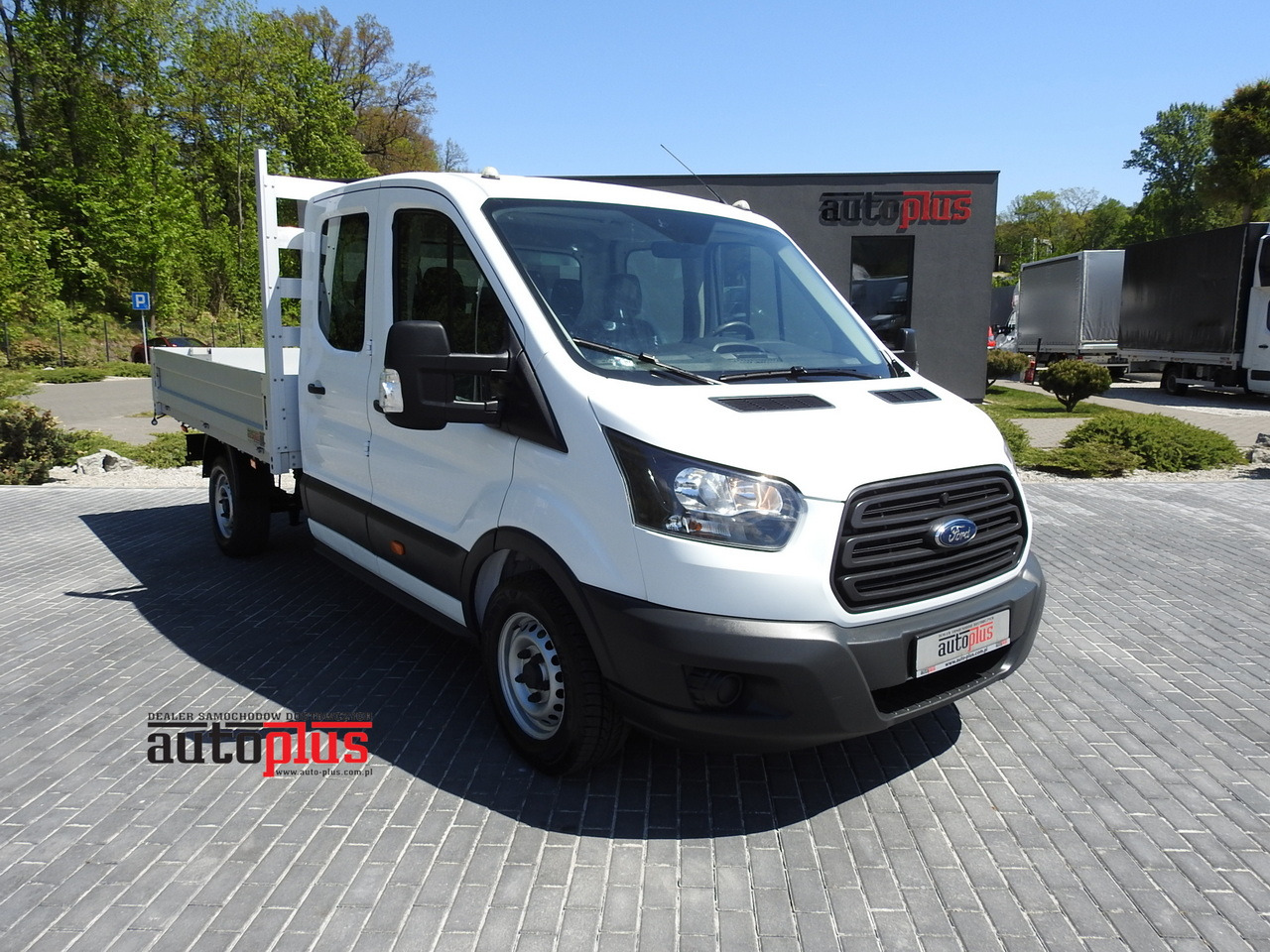 FORD TRANSIT STAKE BODY DOUBLE CABIN DOKA 7 SEATS AIR CONDITIONING  130HP - Autoutilitară cabină dublă: Foto 1 FORD TRANSIT STAKE BODY DOUBLE CABIN DOKA 7 SEATS AIR CONDITIONING  130HP - Autoutilitară cabină dublă: Foto 1