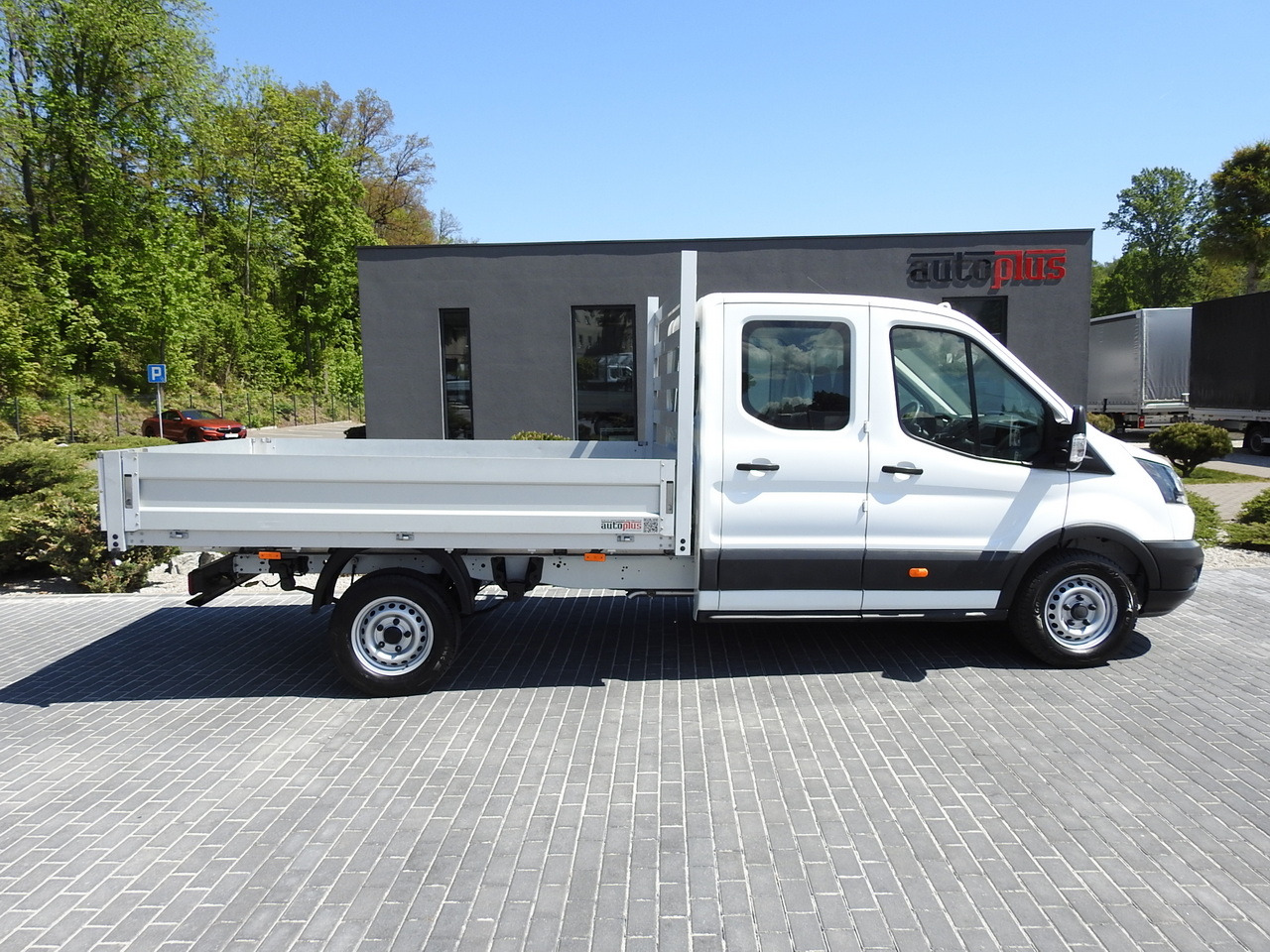 Autoutilitară cabină dublă FORD TRANSIT STAKE BODY DOUBLE CABIN DOKA 7 SEATS AIR CONDITIONING  130HP: Foto 7 Autoutilitară cabină dublă FORD TRANSIT STAKE BODY DOUBLE CABIN DOKA 7 SEATS AIR CONDITIONING  130HP: Foto 7