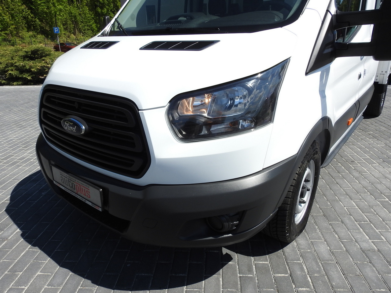 Autoutilitară cabină dublă FORD TRANSIT STAKE BODY DOUBLE CABIN DOKA 7 SEATS AIR CONDITIONING  130HP: Foto 17 Autoutilitară cabină dublă FORD TRANSIT STAKE BODY DOUBLE CABIN DOKA 7 SEATS AIR CONDITIONING  130HP: Foto 17