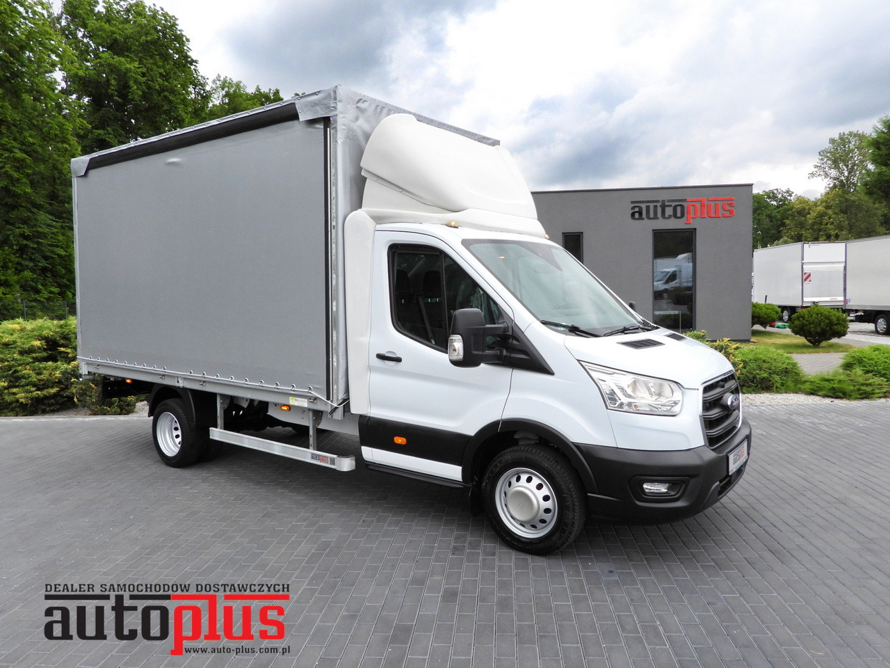 FORD TRANSIT TARPAULIN 8 PALLETS CRUISE CONTROL LED LIGHTS TWIN WHEELS AIR CONDITIONING 130HP - Autoutilitară cu prelată: Foto 1 FORD TRANSIT TARPAULIN 8 PALLETS CRUISE CONTROL LED LIGHTS TWIN WHEELS AIR CONDITIONING 130HP - Autoutilitară cu prelată: Foto 1