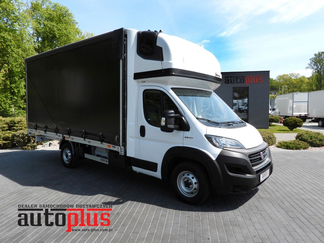 Fiat DUCATO PRITSCHE PLANE 10 PALETTEN WEBASTO A/C Fiat DUCATO PRITSCHE PLANE 10 PALETTEN WEBASTO A/C - Autoutilitară cu prelată: Foto 1 Fiat DUCATO PRITSCHE PLANE 10 PALETTEN WEBASTO A/C Fiat DUCATO PRITSCHE PLANE 10 PALETTEN WEBASTO A/C - Autoutilitară cu prelată: Foto 1