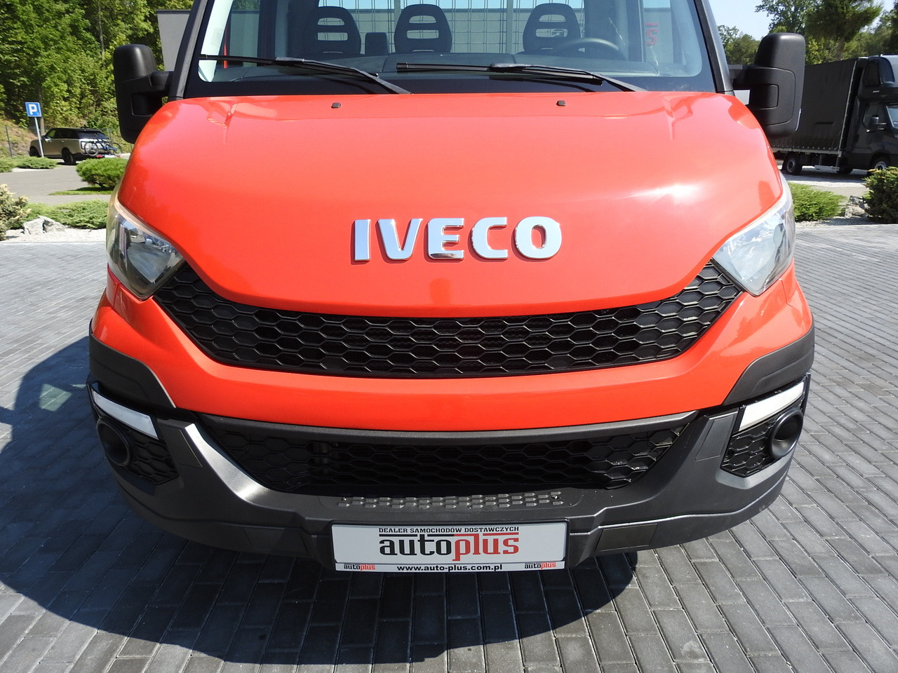 Autoutilitară basculantă IVECO DAILY 35C13 TIPPER CRUISE CONTROL AIR CONDITIONING TWIN WHEELS  130HP: Foto 14