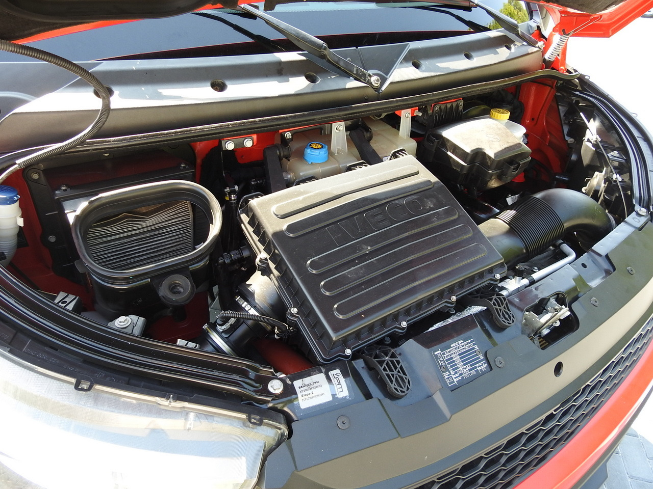 Autoutilitară basculantă IVECO DAILY 35C13 TIPPER CRUISE CONTROL AIR CONDITIONING TWIN WHEELS  130HP: Foto 26