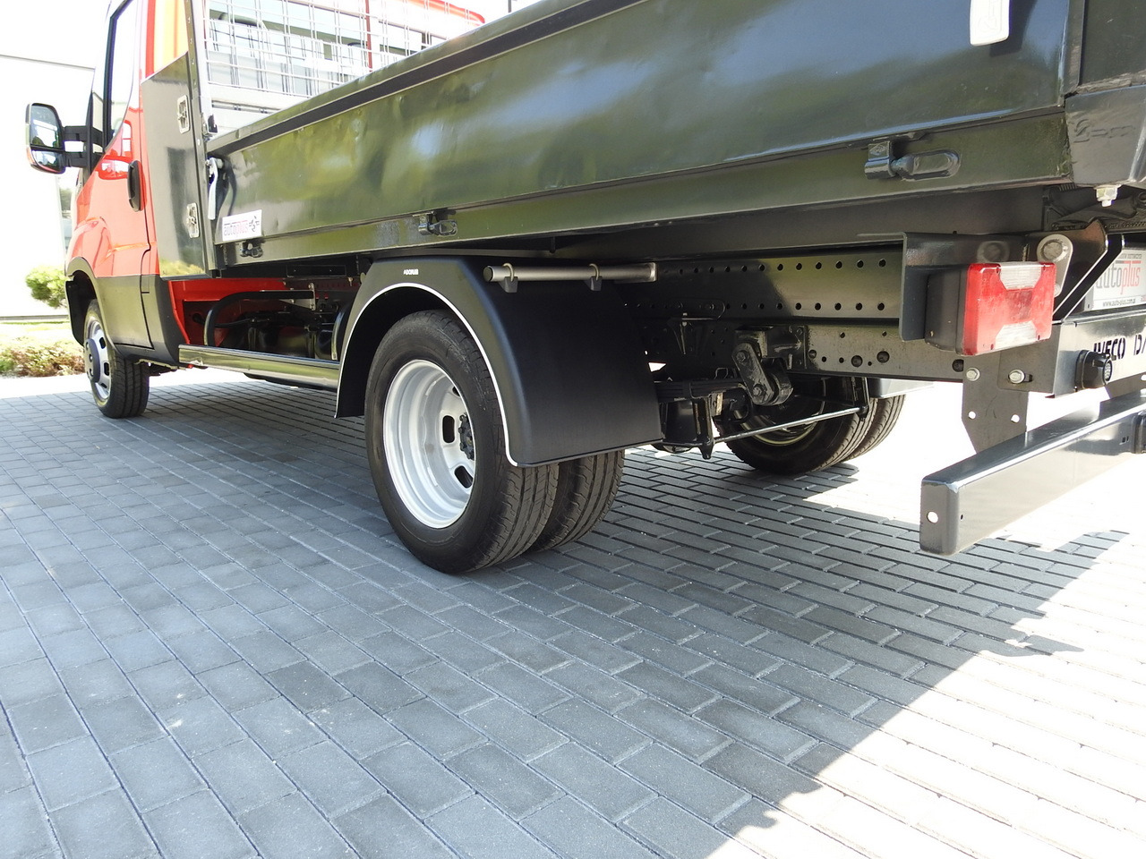 Autoutilitară basculantă IVECO DAILY 35C13 TIPPER CRUISE CONTROL AIR CONDITIONING TWIN WHEELS  130HP: Foto 15