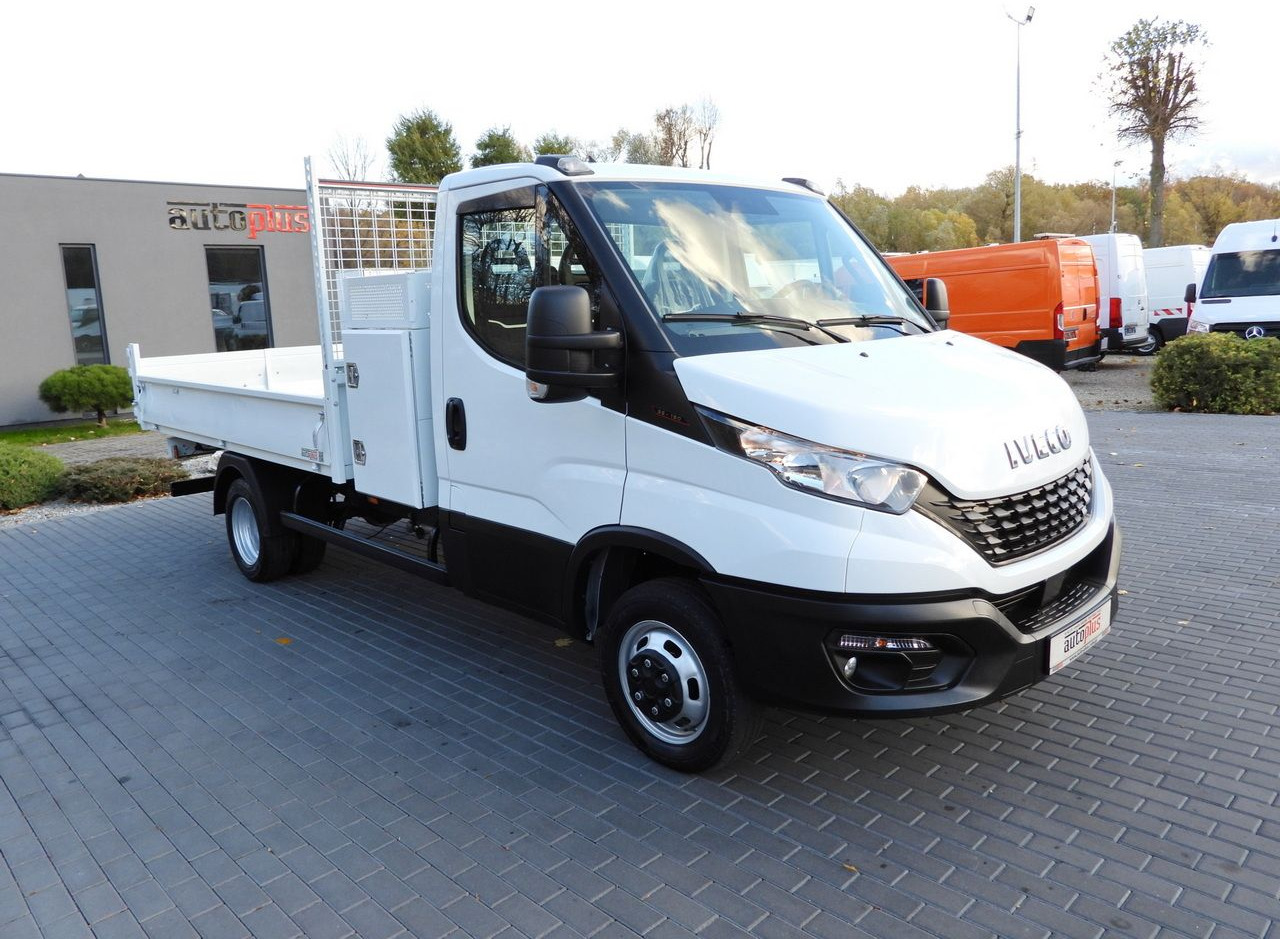 IVECO DAILY 35C16 TIPPER CRUISE CONTROL TWIN WHEELS AIR CONDITIONING 160HP - Autoutilitară basculantă: Foto 4 IVECO DAILY 35C16 TIPPER CRUISE CONTROL TWIN WHEELS AIR CONDITIONING 160HP - Autoutilitară basculantă: Foto 4