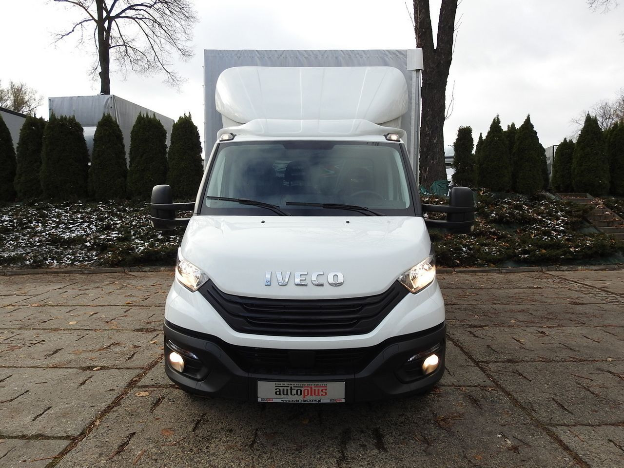 IVECO DAILY 35S16 NEW TARPAULIN LIFT 8 PALLETS CRUISE CONTROL AIR CONDITIONING 160HP - Autoutilitară cu prelată: Foto 5 IVECO DAILY 35S16 NEW TARPAULIN LIFT 8 PALLETS CRUISE CONTROL AIR CONDITIONING 160HP - Autoutilitară cu prelată: Foto 5