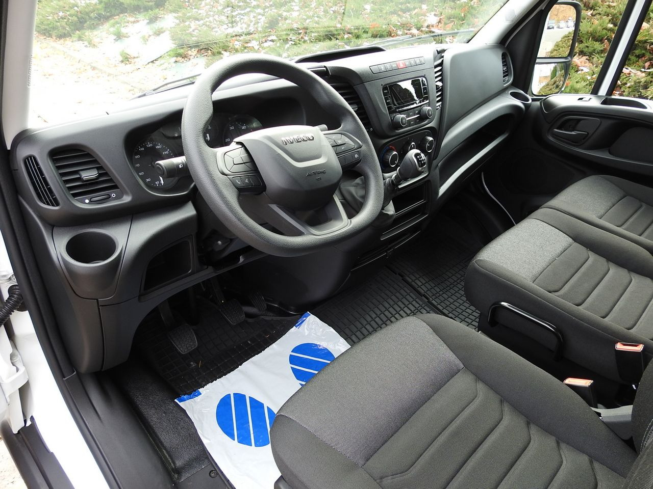 IVECO DAILY 35S16 NEW TARPAULIN LIFT 8 PALLETS CRUISE CONTROL AIR CONDITIONING 160HP - Autoutilitară cu prelată: Foto 2 IVECO DAILY 35S16 NEW TARPAULIN LIFT 8 PALLETS CRUISE CONTROL AIR CONDITIONING 160HP - Autoutilitară cu prelată: Foto 2