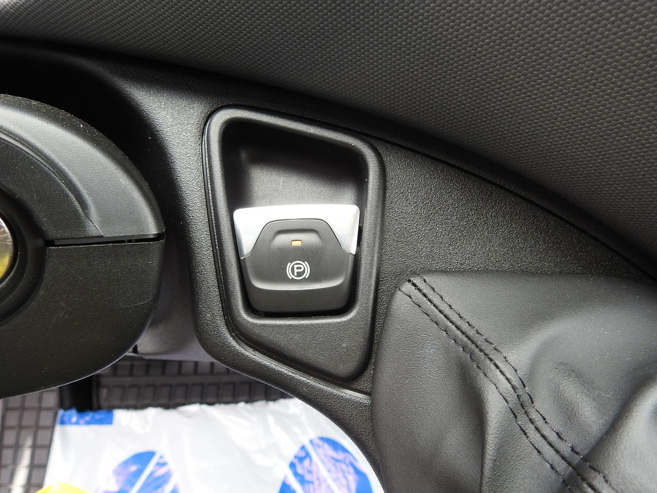 Autoutilitară box nou IVECO DAILY 35S18 NEW BOX 10 PALLETS CRUISE CONTROL NAVIGATION AIR CONDITIONING LED LIGHTS GUARANTEE 180HP: Foto 42 Autoutilitară box nou IVECO DAILY 35S18 NEW BOX 10 PALLETS CRUISE CONTROL NAVIGATION AIR CONDITIONING LED LIGHTS GUARANTEE 180HP: Foto 42