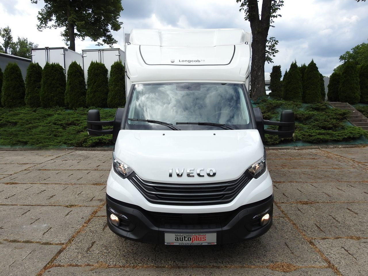 IVECO DAILY 35S18 NEW TARPAULIN WEBASTO CRUISE CONTROL AIR CONDITIONING 180HP - Autoutilitară cu prelată: Foto 5 IVECO DAILY 35S18 NEW TARPAULIN WEBASTO CRUISE CONTROL AIR CONDITIONING 180HP - Autoutilitară cu prelată: Foto 5
